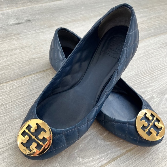 Tory Burch Navy Quilted Ballet Flat - Picture 2 of 8